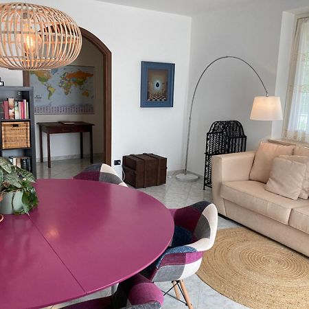 Appartamento Casa Finestre Bianche Canelli Esterno foto