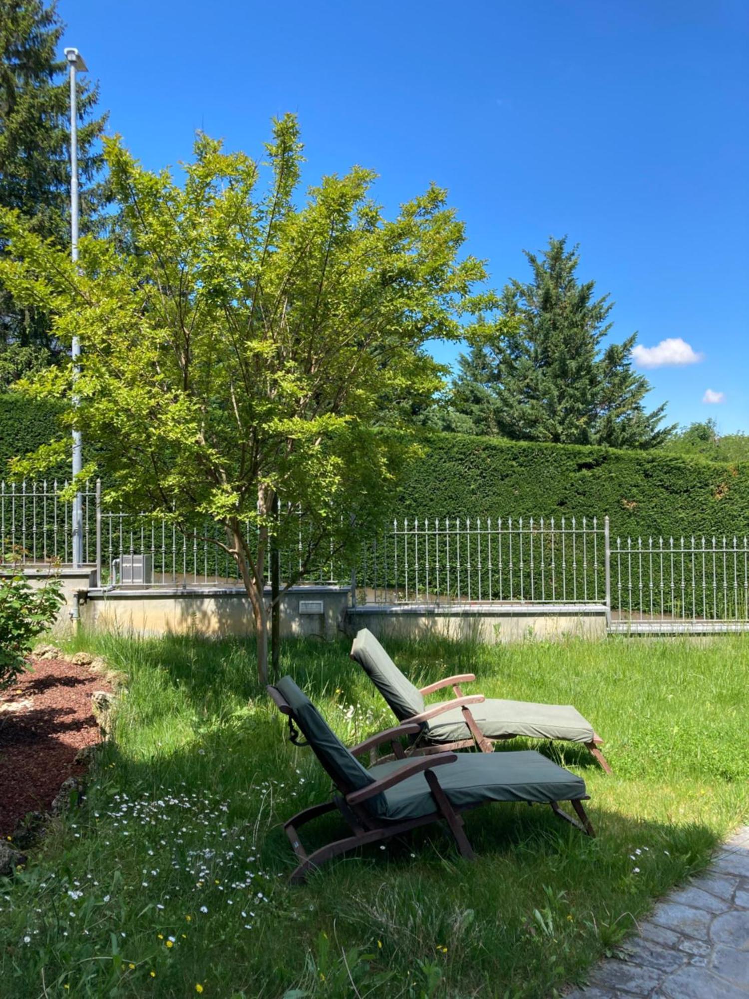 Appartamento Casa Finestre Bianche Canelli Esterno foto